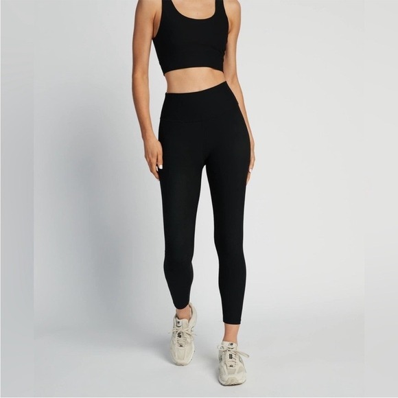 NWOT Wilo the Label Ribbed 7/8 Leggings Size Small - Picture 2 of 6